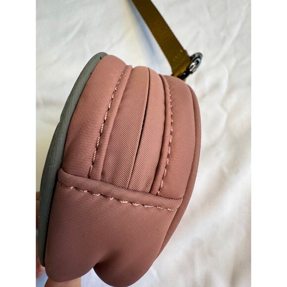 Lululemon Logo Pouch - Picture 6 of 13